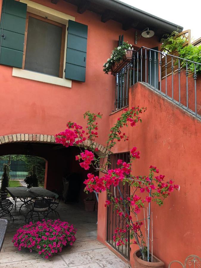 Relais Corte Bercelli Valeggio sul Mincio Luaran gambar