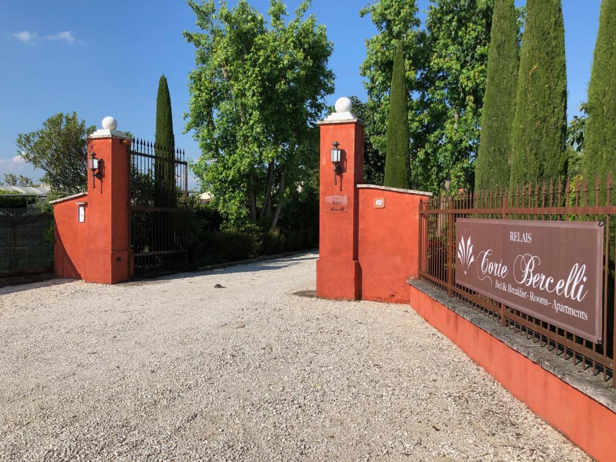 Relais Corte Bercelli Valeggio sul Mincio Luaran gambar