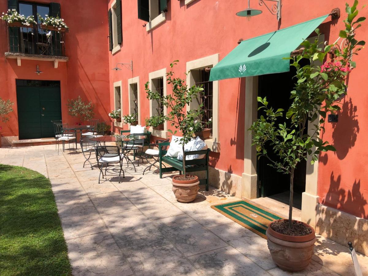 Relais Corte Bercelli Valeggio sul Mincio Luaran gambar