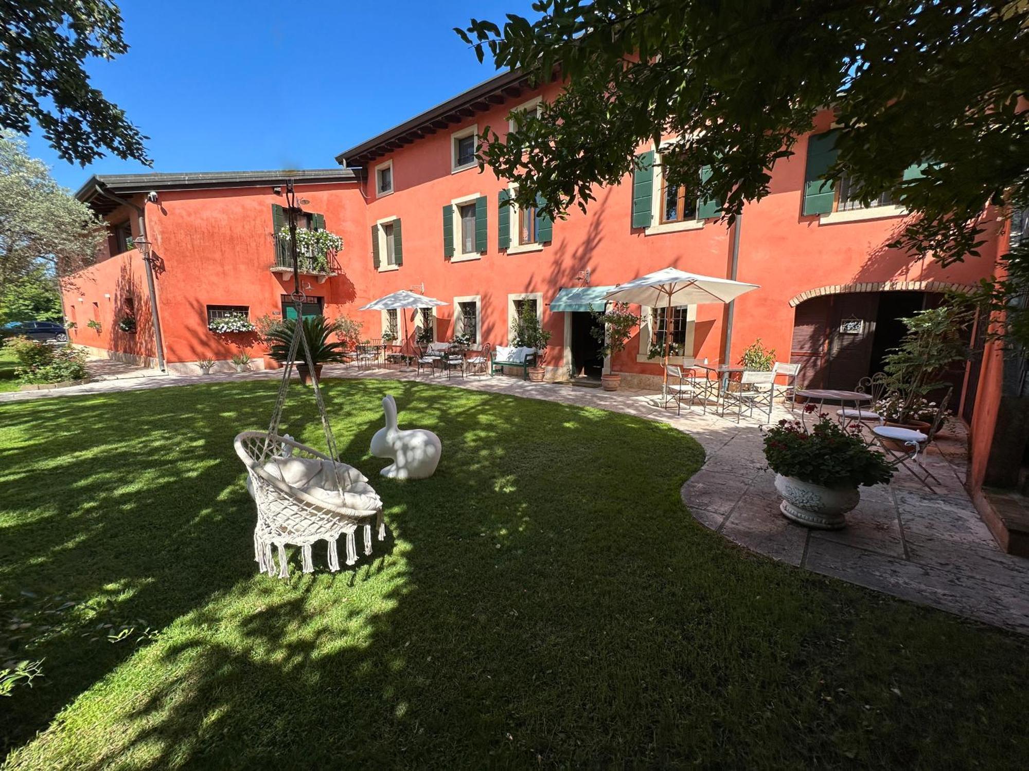 Relais Corte Bercelli Valeggio sul Mincio Luaran gambar